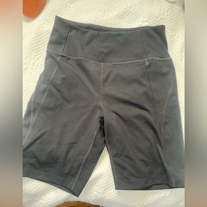 Girlfriend collective biker shorts